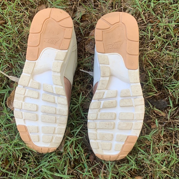 Nike Copper and Cream - Picture 4 of 6